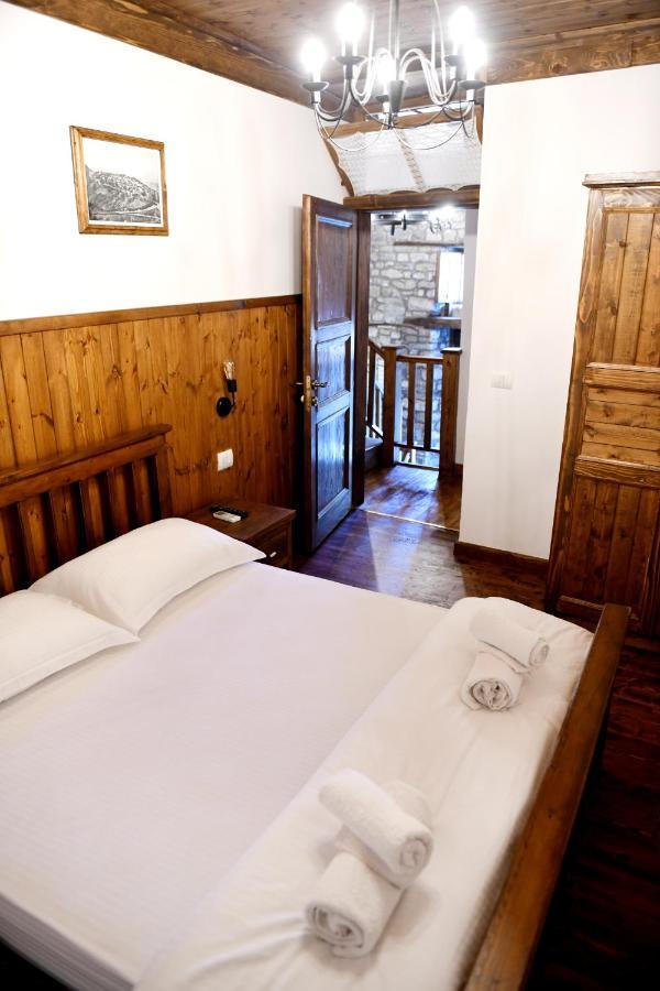 Anhel Hotel Berat Exterior photo
